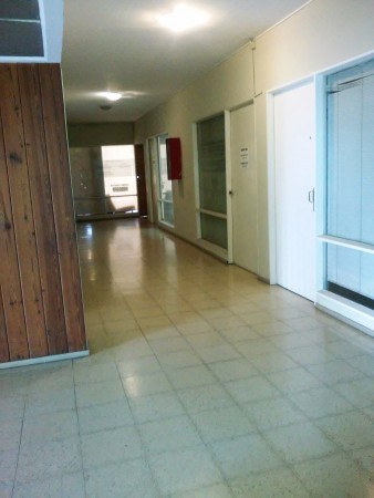  ALQUILO OFICINA CENTRO C/  AGUA Y EXPENSAS INCLUIDAS